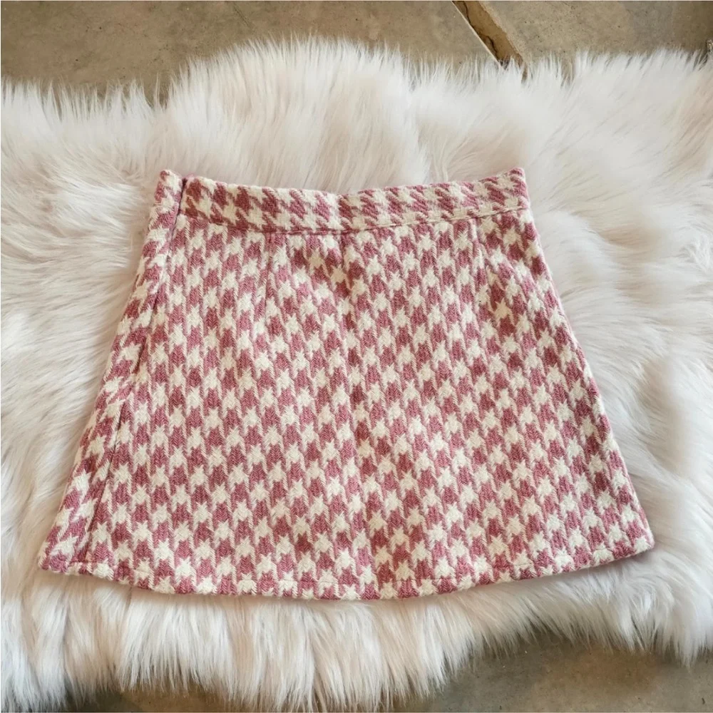 Sug­ar Thril­lz Walk Of Fame Tweed Mini Skirt - Picture 7 of 7